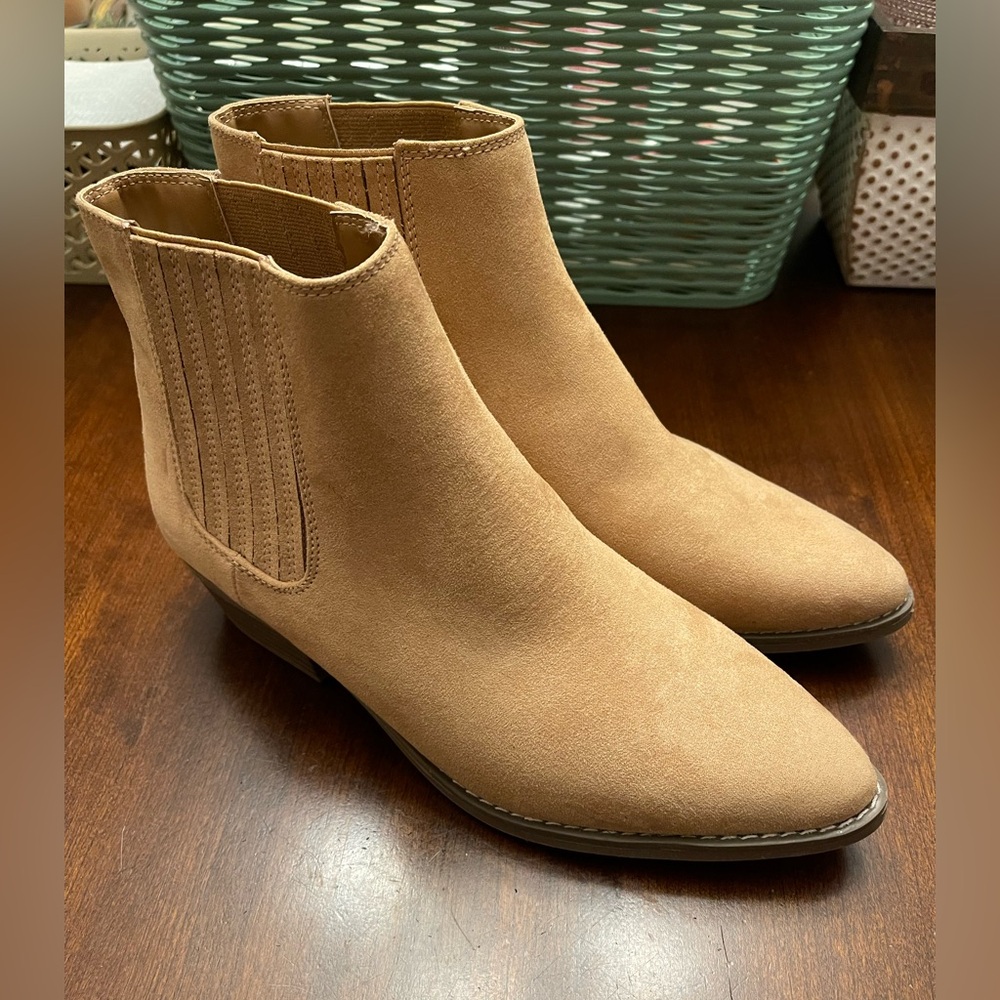 NWOT Universal Thread Alena Tan Western Boots - Picture 4 of 8